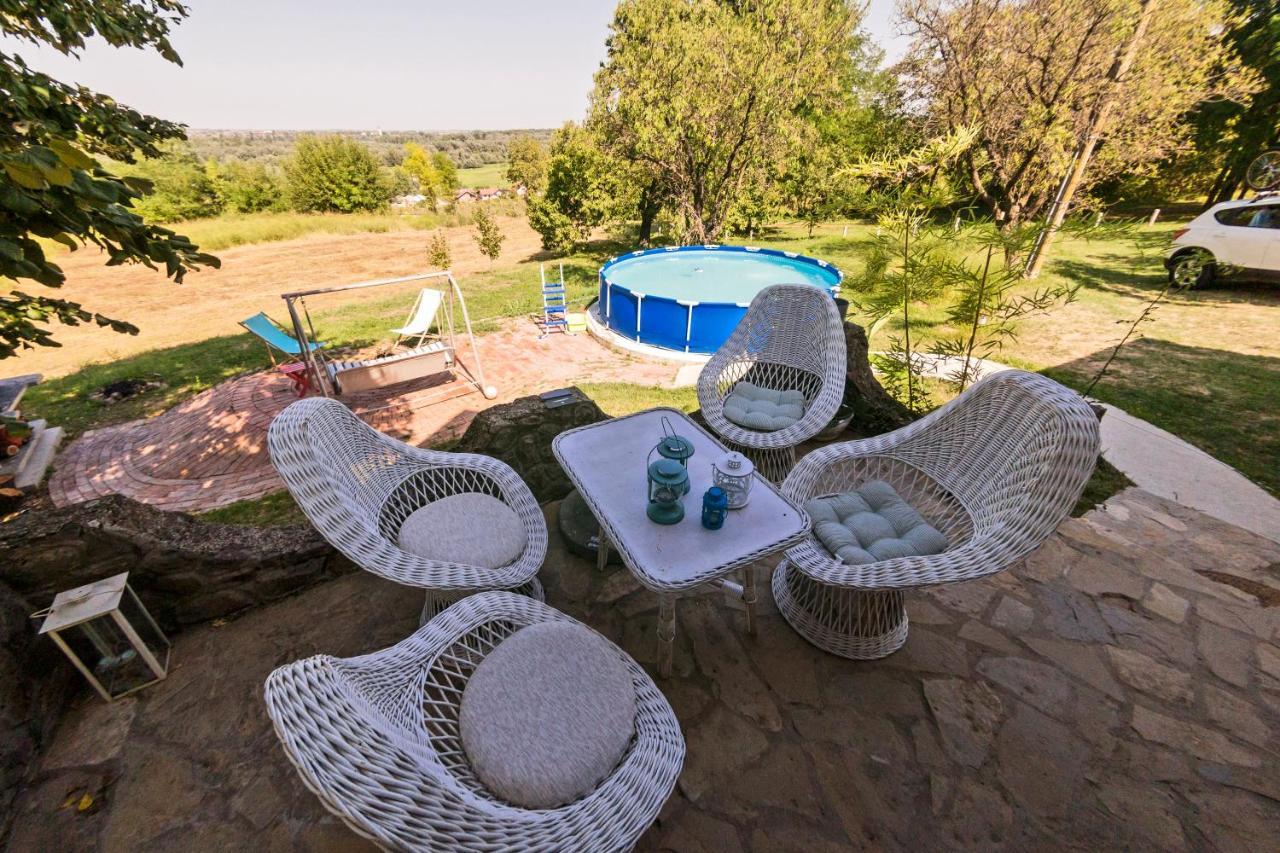Honey Hill Apartment Fruska Gora Cerevic ภายนอก รูปภาพ